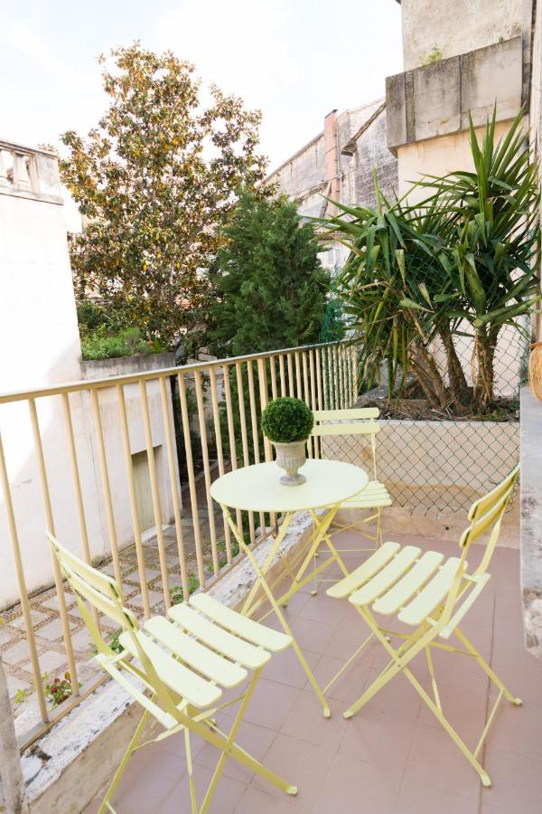 Ferienwohnung LE PALAIS DU CHÊNE NOIR WiFI GRATUIT Avignon Exterior foto